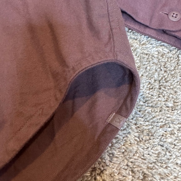 LULULEMON Women’s Shirt size 6 - Picture 2 of 4